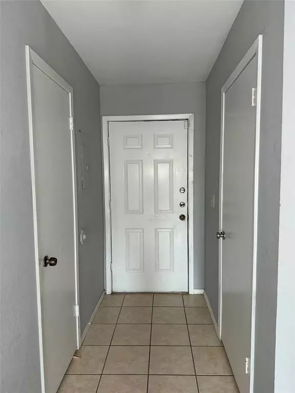 Denton, TX 76201,732 W Collins Street