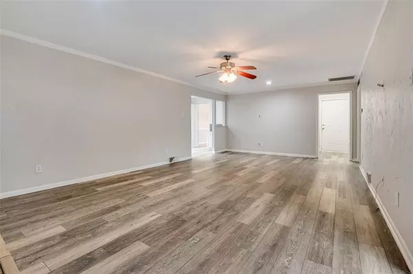 Dallas, TX 75228,2244 Homeway Circle