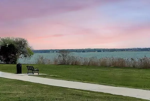 Garland, TX 75043,5905 Lake Hubbard Parkway #251