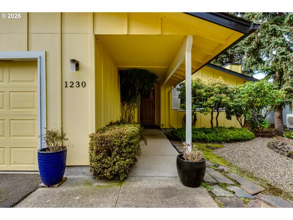 Eugene, OR 97401,1230 DEBRICK RD