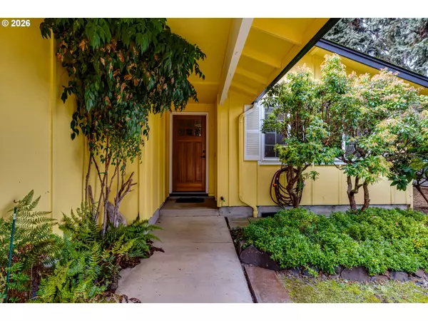 Eugene, OR 97401,1230 DEBRICK RD