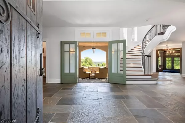 Bernardsville Boro, NJ 07924,211 Private Road