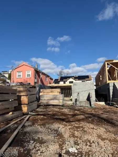 8 Cleveland St, Belleville Twp., NJ 07109