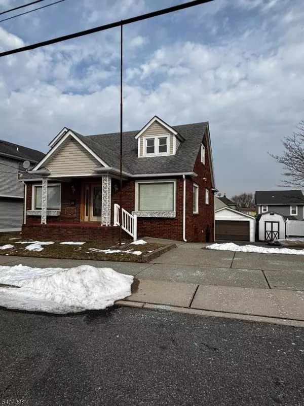 52 Hobart Pl, Totowa Boro, NJ 07512