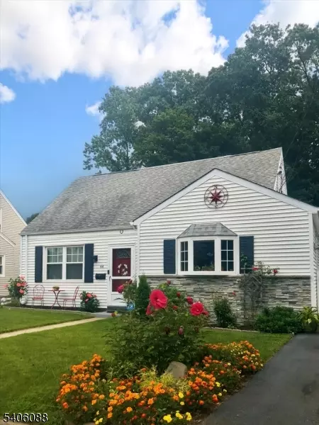 Hawthorne Boro, NJ 07506,44 Kaywin Ave