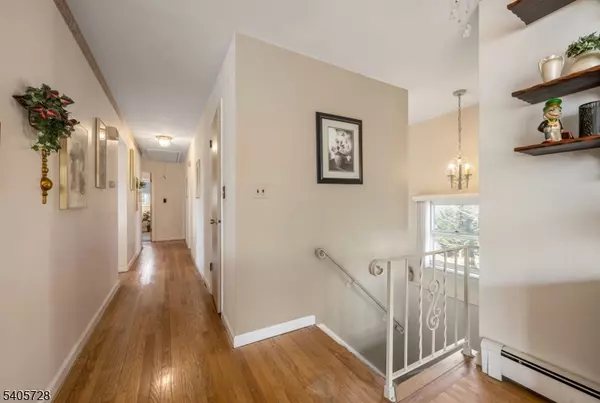 Roxbury Twp., NJ 07850,517 VAIL ROAD