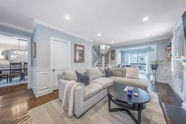 Madison Boro, NJ 07940,24 Loantaka Way