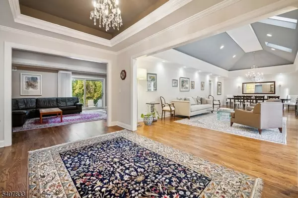 Millburn Twp., NJ 07078,50 Cayuga Way