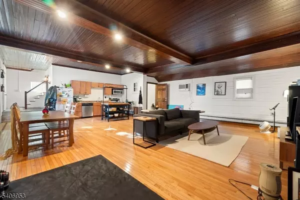 Montclair Twp., NJ 07042,9 Prospect Ter, CH