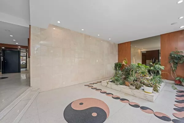 Brooklyn, NY 11230,1577 East 17th ST #3C