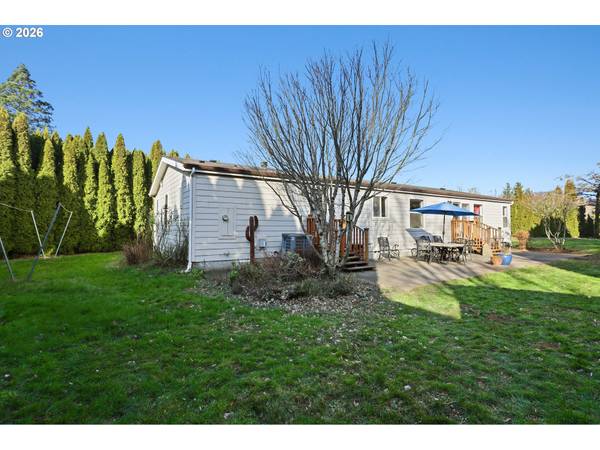 604 SE Forest LN, Cascade Locks, OR 97014