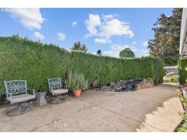 Wilsonville, OR 97070,32215 SW East Lake PT