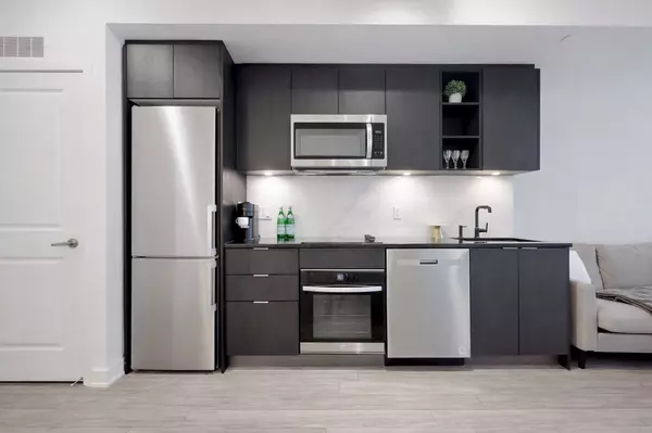 Toronto C01, ON M5V 0W9,543 Richmond ST W #1029