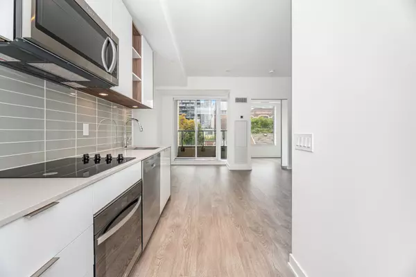 Toronto C01, ON M5V 0W9,543 Richmond ST W #320