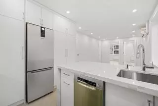 Toronto C04, ON M6C 2C5,1006 Eglinton AVE W #Unit 1