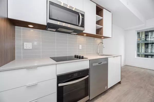 Toronto C01, ON M5V 0W9,543 Richmond ST W #532