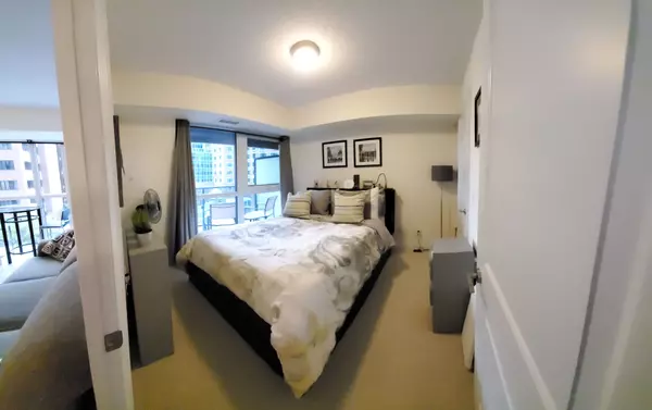 Toronto C08, ON M4Y 2J4,28 Ted Rogers WAY #701