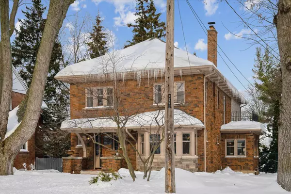 Toronto C04, ON M5M 2T4,77 Joicey BLVD