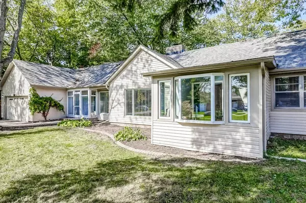 Toronto E10, ON M1E 3M4,70 Dunstall CRES