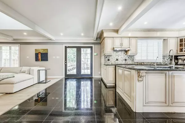 Toronto E10, ON M1E 3M4,70 Dunstall CRES