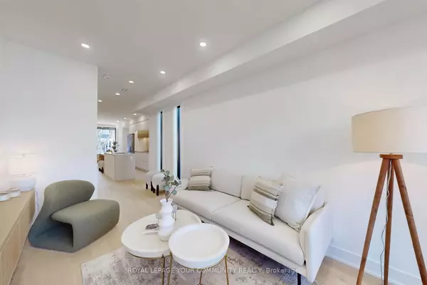 Toronto E01, ON M4M 1W6,32 Endean AVE