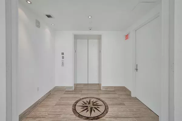 Fort Lauderdale, FL 33316,101 S Fort Lauderdale Beach Blvd #806