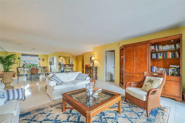 Lauderhill, FL 33319,3930 Inverrary Blvd #608 D