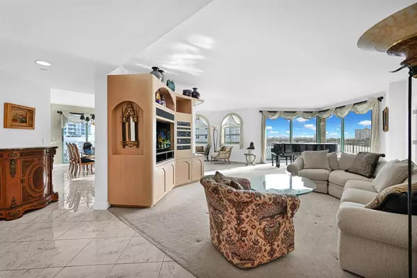 Fort Lauderdale, FL 33304,301 N Birch Rd #6S