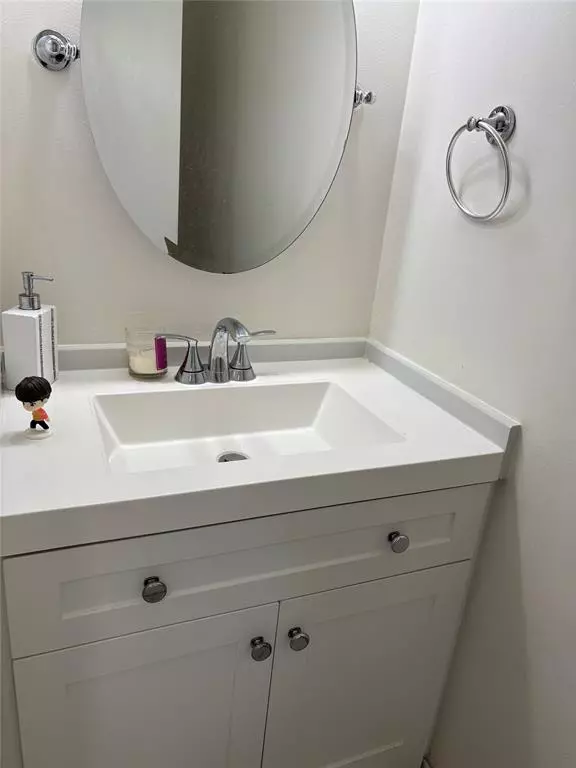 Hollywood, FL 33020,2831 Pierce St #100