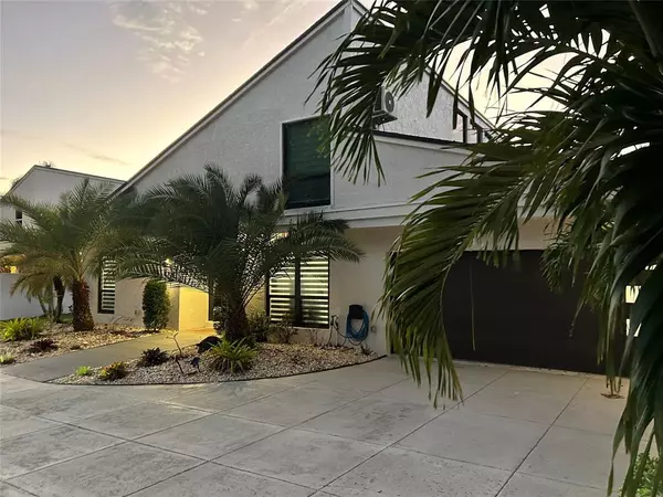 Plantation, FL 33324,7831 NW 4th St