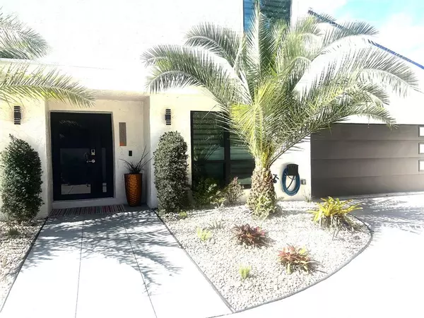 Plantation, FL 33324,7831 NW 4th St