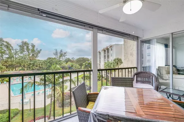 Lauderhill, FL 33319,3930 Inverrary Blvd #407-D