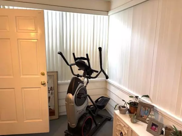 Dania Beach, FL 33004,44 SW 5th St