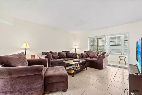 Lauderdale Lakes, FL 33319,4191 NW 41st St #316