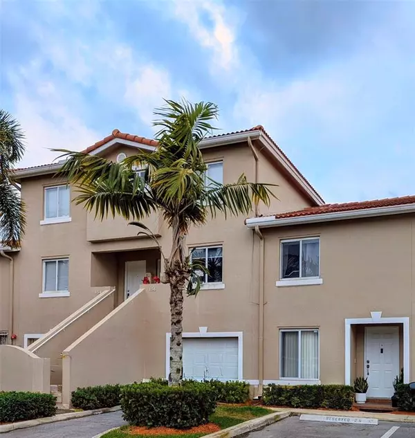 Weston, FL 33326,158 E Riviera Circle #158
