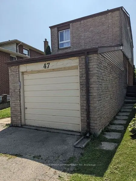 47 Riviera DR, Vaughan, ON L4K 2H9