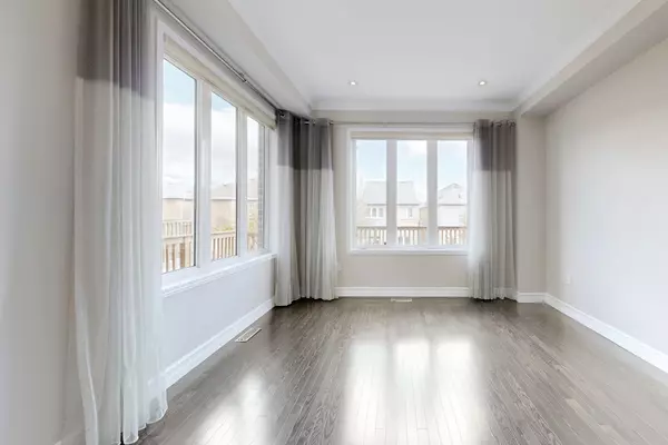 Vaughan, ON L6A 4K7,106 Big Hill CRES