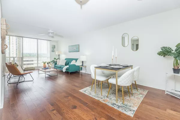 Barrie, ON L4N 3A5,65 ELLEN ST #305