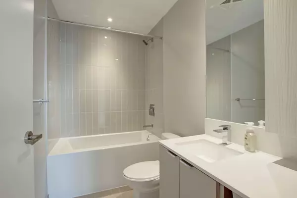 Mississauga, ON L5B 0M4,3883 Quartz RD #1904