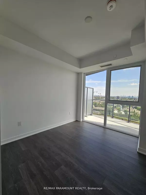 Toronto W08, ON M8Z 4Z7,36 Zorra ST #1008