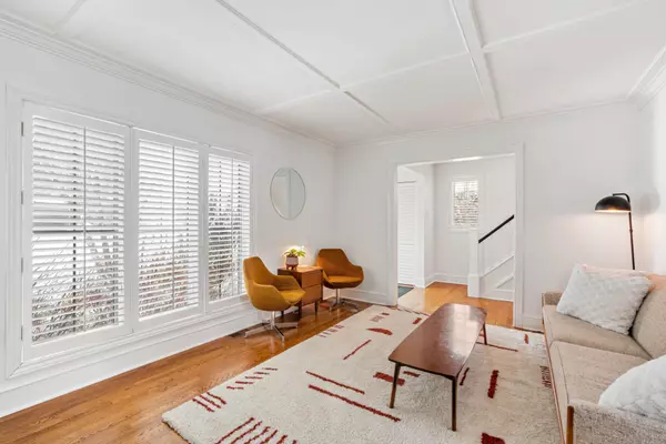 Cornwall, ON K6J 2M2,601 James ST