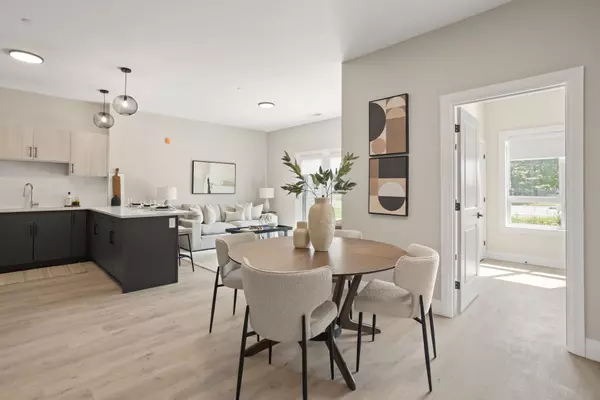 Lucan Biddulph, ON N0M 2J0,33318 RICHMOND ST #308