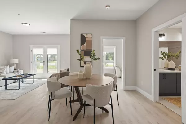 Lucan Biddulph, ON N0M 2J0,33318 RICHMOND ST #308