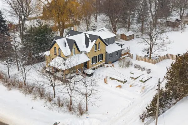 Lucan Biddulph, ON N0M 2J0,6168 William ST