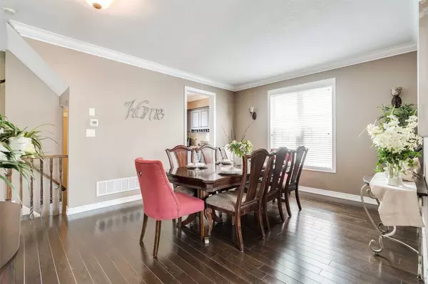 Hamilton, ON L0R 1C0,169 Magnificent WAY