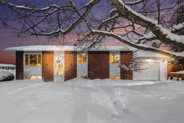 941 Jerome ST, Hawkesbury, ON K6A 3B1