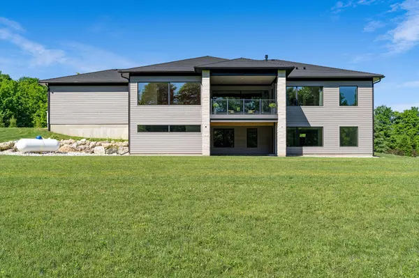 Grey Highlands, ON N0C 1E0,147 Blue Jay CRES