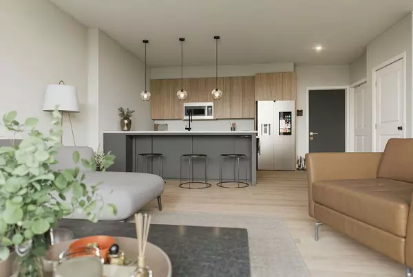 East Luther Grand Valley, ON L9W 5P9,50 Emma ST #204