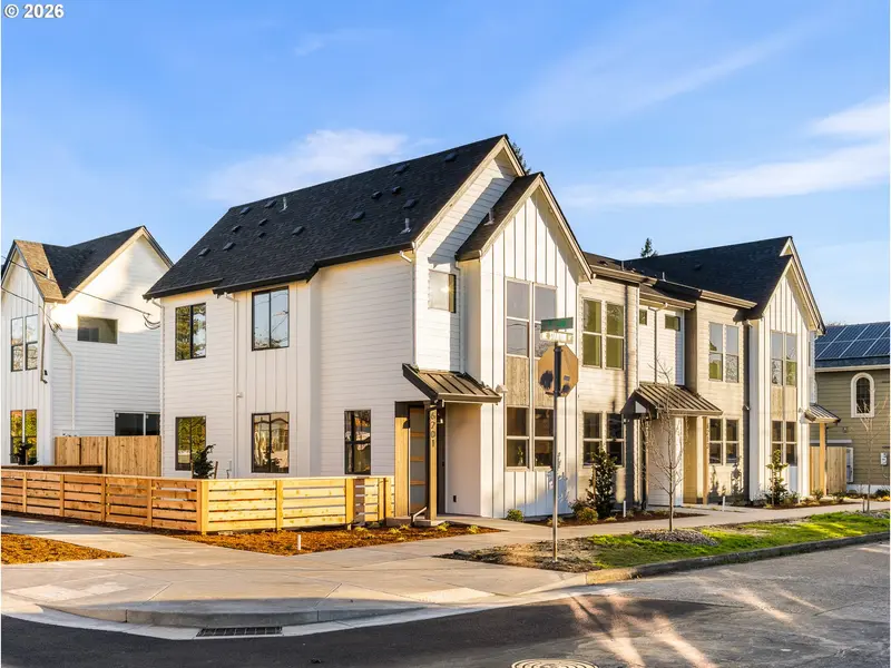 2892 NE 61st AVE, Portland, OR 97213