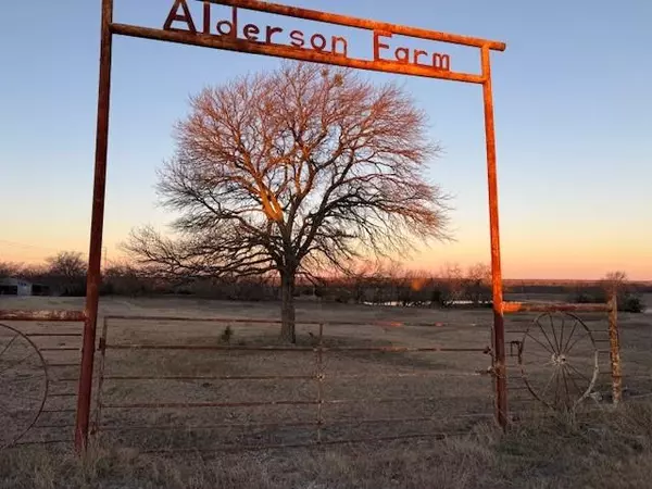 7933 State Highway 78 N, Blue Ridge, TX 75424